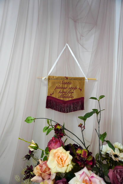 Santa Please Stop Here Custom Text Sign - Luxury Embroidered Velvet Christmas Decoration