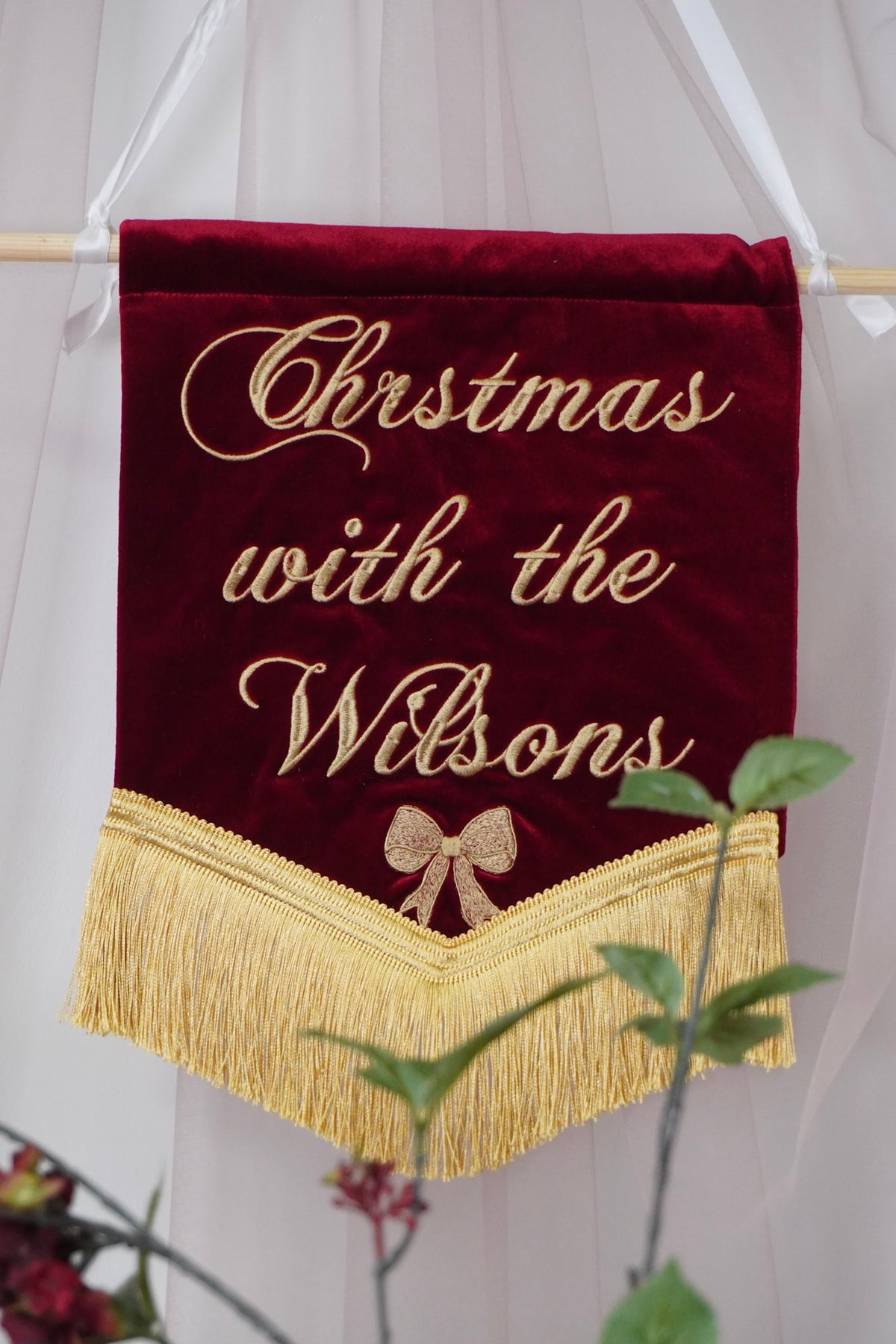 Personalised Red Velvet Christmas Banner – Custom Embroidered Family Name, Gold Fringe (30x34cm)
