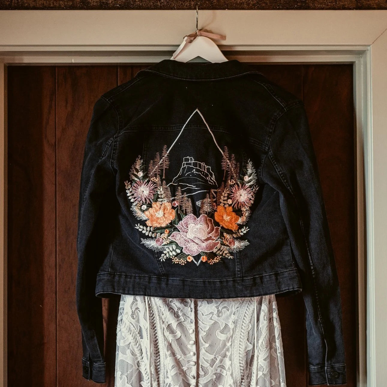 Diamond Mountain Theme Floral Embroidered Jacket